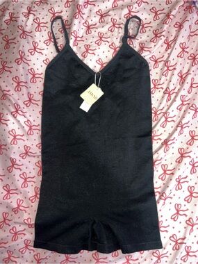 NWT Laura’s Boutique Black Stretchy Romper